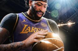 关于浓眉哥连续十场比赛得分超过重返赛场，巴黎圣日耳曼不断突破！的信息